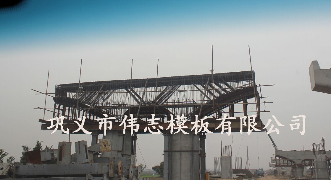 蓋梁鋼模板生產(chǎn)現(xiàn)場