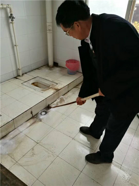 河南鋼模板廠家:企業(yè)的管理如何 就看企業(yè)的廁所